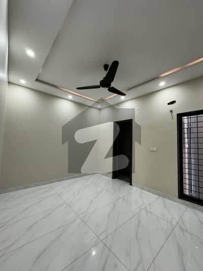 5 MARLA BRAND NEW HOUSE FOR SALE IN TARIQ GARDEN