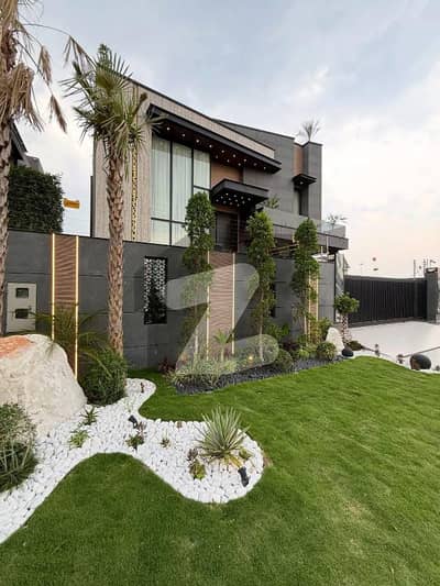 1 KANAL ULTRA MODERN HOUSE FOR RENT FULLY FURNISHED