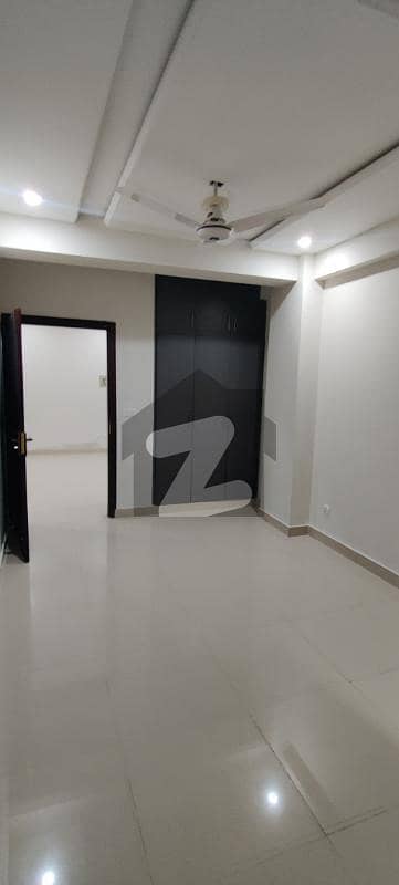 2 bed flat available for sale in B-17 Islamabad