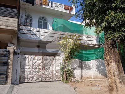 جی ۔ 9 اسلام آباد میں 4 کمروں کا 7 مرلہ مکان 5.25 کروڑ میں برائے فروخت۔