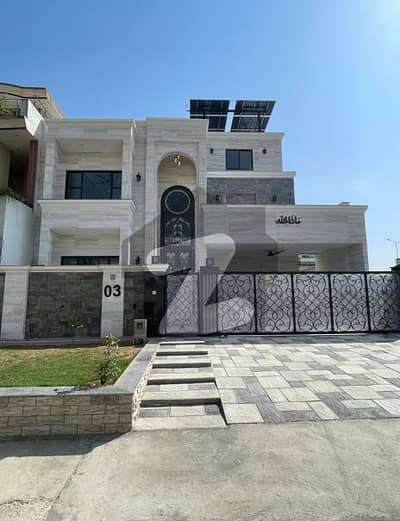 40*80 14 marla Brandnew premium house available in G-13 Islamabad