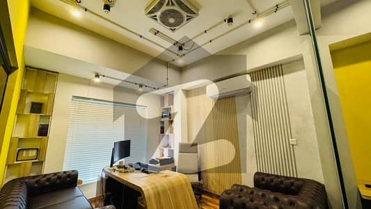 F 8 Park Facing 1244 Square Yards House Available 80*140 Marglla Facing.