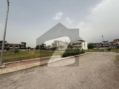 200 SQYD PLOT FOR SALE IN F-17 ISLAMABAD NEAR TO MAIN MARKAZ