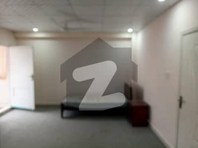 ای ۔ 11 اسلام آباد میں 1 کمرے کا 3 مرلہ پینٹ ہاؤس 40.0 ہزار میں کرایہ پر دستیاب ہے۔