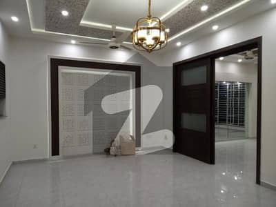 ای ۔ 11/2 ای ۔ 11,اسلام آباد میں 3 کمروں کا 1 کنال زیریں پورشن 1.5 لاکھ میں کرایہ پر دستیاب ہے۔