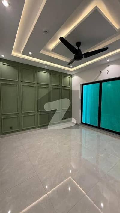 ڈی ایچ اے 9 ٹاؤن ڈیفنس (ڈی ایچ اے),لاہور میں 3 کمروں کا 5 مرلہ مکان 1.0 لاکھ میں کرایہ پر دستیاب ہے۔