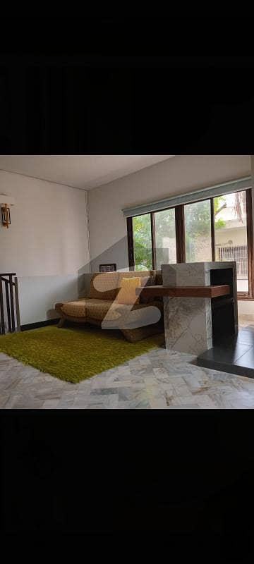 گلشنِ اقبال - بلاک 7 گلشنِ اقبال,گلشنِ اقبال ٹاؤن,کراچی میں 5 کمروں کا 9 مرلہ مکان 12.0 کروڑ میں برائے فروخت۔