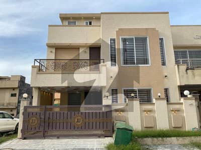 بحریہ ٹاؤن فیز 8 ۔ عمر بلاک بحریہ ٹاؤن فیز 8 ۔ سفاری ویلی,بحریہ ٹاؤن فیز 8,بحریہ ٹاؤن راولپنڈی,راولپنڈی میں 5 کمروں کا 7 مرلہ مکان 2.9 کروڑ میں برائے فروخت۔