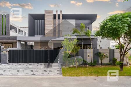 ڈی ایچ اے فیز 7 ڈیفنس (ڈی ایچ اے),لاہور میں 5 کمروں کا 1 کنال مکان 9.75 کروڑ میں برائے فروخت۔