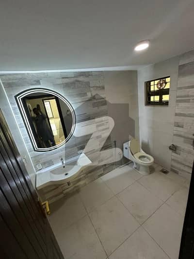 Barnd New 3 Bed Room Apartments For Sale in Askari 11 Lahore