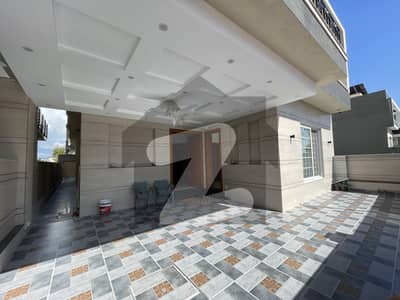 بحریہ انکلیو بحریہ ٹاؤن,اسلام آباد میں 5 کمروں کا 9 مرلہ مکان 1.5 لاکھ میں کرایہ پر دستیاب ہے۔