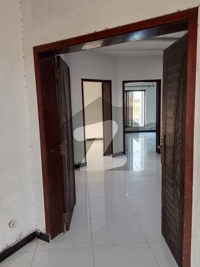 الکبیر ٹاؤن رائیونڈ روڈ,لاہور میں 4 کمروں کا 10 مرلہ مکان 70.0 ہزار میں کرایہ پر دستیاب ہے۔