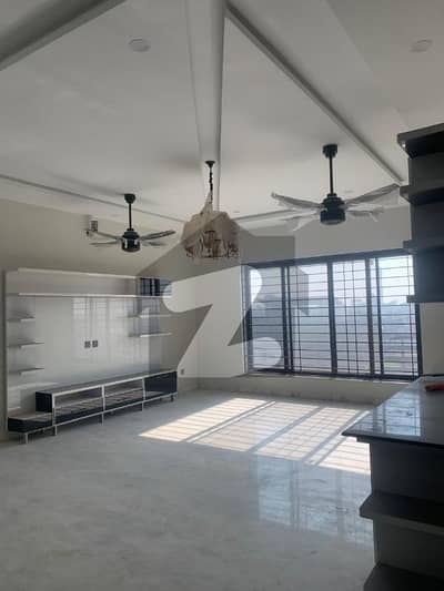 نیول اینکریج اسلام آباد میں 5 کمروں کا 1 کنال مکان 2.2 لاکھ میں کرایہ پر دستیاب ہے۔ نیول اینکریج اسلام آباد میں 5 کمروں کا 1 کنال مکان 2.2 لاکھ میں کرایہ پر دستیاب ہے۔