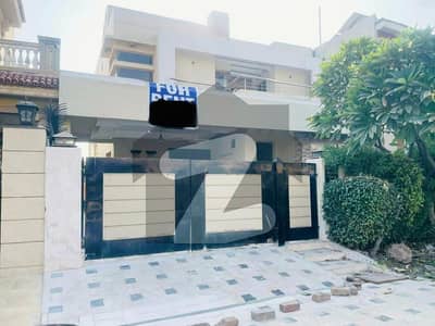 10 Marla Modern House For Rent in Dha Phase 5