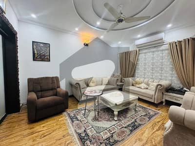 بحریہ ٹاؤن فیز 3 بحریہ ٹاؤن راولپنڈی,راولپنڈی میں 5 کمروں کا 10 مرلہ مکان 4.75 کروڑ میں برائے فروخت۔