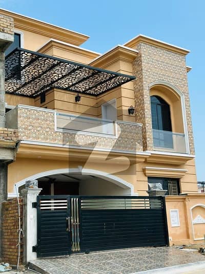 8 Marla The Most Beautiful House Available For Sale In Faisal Town Demand 360 Cror