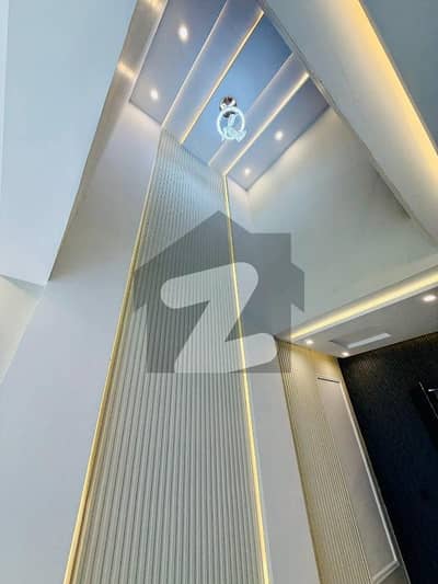 بی ۔ 17 اسلام آباد میں 3 کمروں کا 5 مرلہ مکان 2.5 کروڑ میں برائے فروخت۔