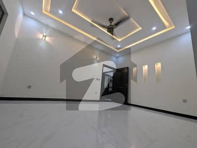 ڈی ایچ اے ڈیفینس فیز 3 ڈی ایچ اے ڈیفینس,اسلام آباد میں 5 کمروں کا 10 مرلہ مکان 1.4 لاکھ میں کرایہ پر دستیاب ہے۔