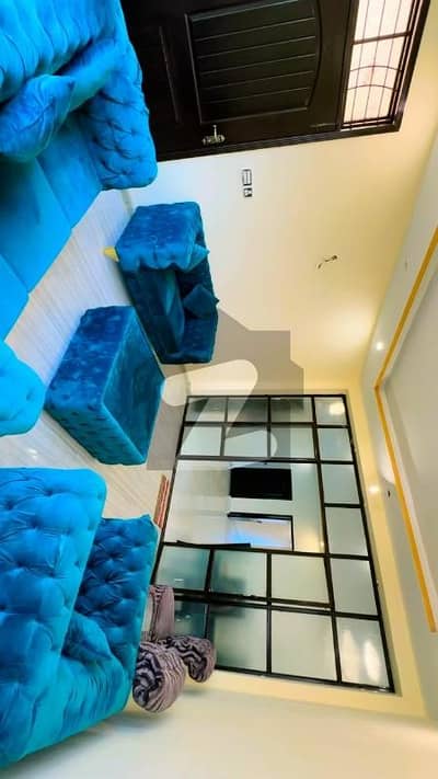 ایل ڈی اے ایوینیو لاہور میں 5 کمروں کا 10 مرلہ مکان 3.6 کروڑ میں برائے فروخت۔