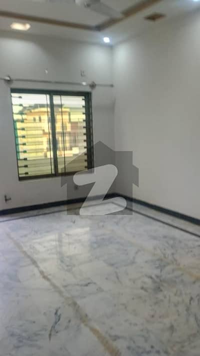 Upper Portion Available For Rent