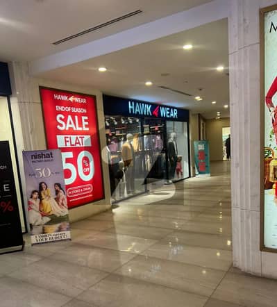 SHOP FOR SALE IN RUNNING MALL ON MAIN GT ROAD- PKR 66,000/- RENT COMING