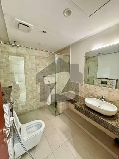 گلبرگ لاہور میں 2 کمروں کا 7 مرلہ فلیٹ 1.75 لاکھ میں کرایہ پر دستیاب ہے۔