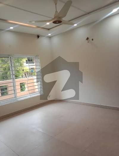 Sector G 8 Marla full house available for rent on prime location and reasonable price