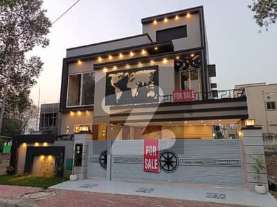 10 Marla Residential House For Sale In Overseas B Block, Nearby Commercial Market, School, Mosque and Health Care Catner