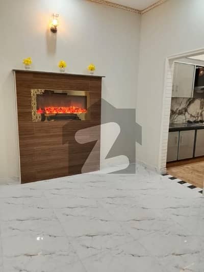 brand new luxury double story house for rent on bosan road adjust to mall of Multan