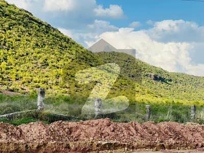 مارگلہ انکلیو مارگلہ ایونیو,اسلام آباد میں 10 مرلہ رہائشی پلاٹ 3.5 کروڑ میں برائے فروخت۔