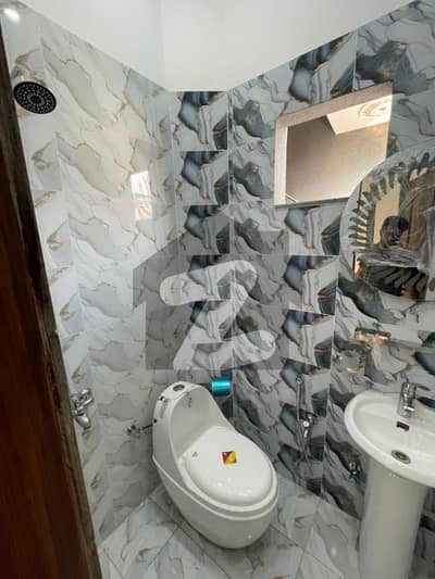 5 MARLA BRAND NEW HOUSE FOR SALE IN NASHEMAN E IQBAL PHASE 2