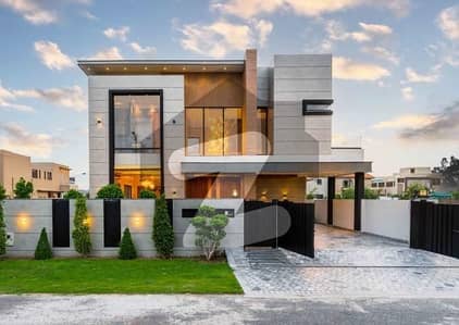 1 KANAL BRAND NEW ULTRA MODREN STYLE HOUSE FOR SALE NEAR CARREFOUR