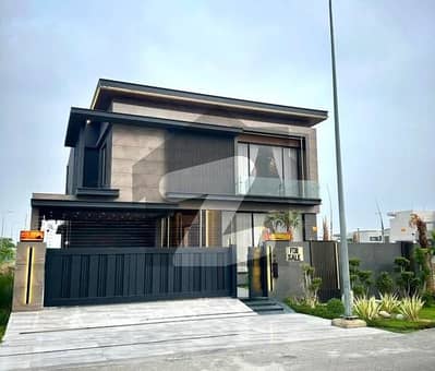 1 KANAL BRAND NEW EYE CATCHING BUNGALOW FOR SALE IN LOW PRICE