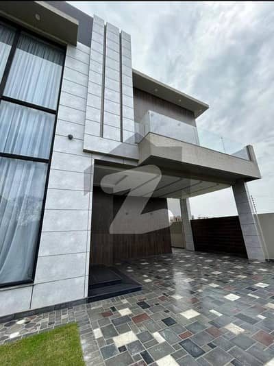 ڈی ایچ اے فیز 7 ڈیفنس (ڈی ایچ اے),لاہور میں 5 کمروں کا 1 کنال مکان 7.35 کروڑ میں برائے فروخت۔