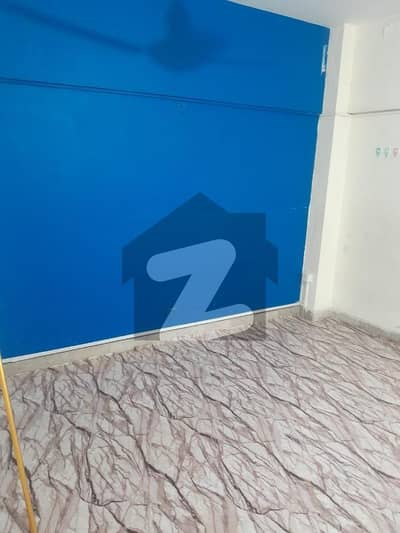 بدر کمرشل ایریا ڈی ایچ اے فیز 5,ڈی ایچ اے ڈیفینس,کراچی میں 3 کمروں کا 5 مرلہ فلیٹ 66.0 ہزار میں کرایہ پر دستیاب ہے۔