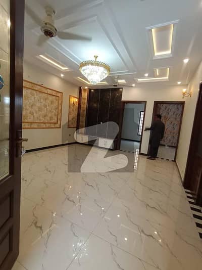 10 Marla Modern House For Sale in LDA Avenue 1 Lahore