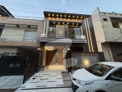 پاک عرب ہاؤسنگ سوسائٹی فیز 1 پاک عرب ہاؤسنگ سوسائٹی,لاہور میں 3 کمروں کا 5 مرلہ مکان 2.8 کروڑ میں برائے فروخت۔ پاک عرب ہاؤسنگ سوسائٹی فیز 1 پاک عرب ہاؤسنگ سوسائٹی,لاہور میں 3 کمروں کا 5 مرلہ مکان 2.8 کروڑ میں برائے فروخت۔