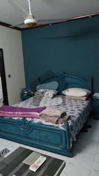 کلفٹن ۔ بلاک 4 کلفٹن,کراچی میں 3 کمروں کا 8 مرلہ فلیٹ 2.5 کروڑ میں برائے فروخت۔