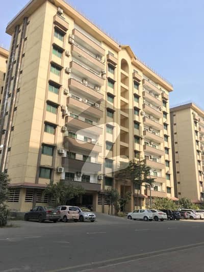 10 MARLA 3 BEDROOM APARTMENT AVAILABLE FOR SALE