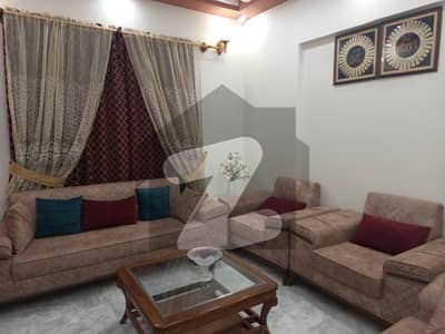 گلشنِ اقبال - بلاک 4 گلشنِ اقبال,گلشنِ اقبال ٹاؤن,کراچی میں 3 کمروں کا 10 مرلہ مکان 8.2 کروڑ میں برائے فروخت۔