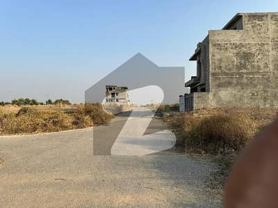 5 Marla Plot Available for Sale in Upcountry Enclosures