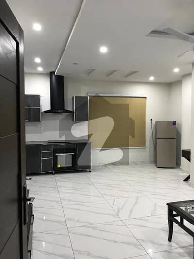 Brand New Building Semi Furnished Area 600 Square Feet Available For Rent Corporate Office In Main Boulevard Road Gulberg 3 Lahore