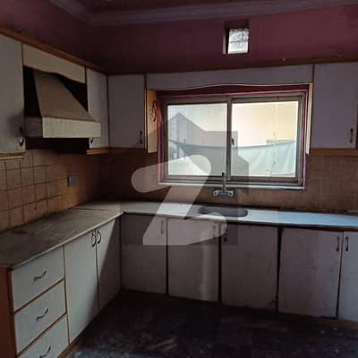 بحریہ ٹاؤن راولپنڈی راولپنڈی میں 5 کمروں کا 10 مرلہ مکان 1.4 لاکھ میں کرایہ پر دستیاب ہے۔