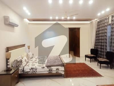 ڈی ایچ اے فیز 7 ڈیفنس (ڈی ایچ اے),لاہور میں 7 کمروں کا 2 کنال مکان 13.5 لاکھ میں کرایہ پر دستیاب ہے۔