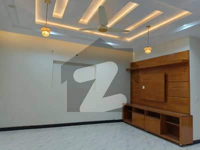 بحریہ ٹاؤن فیز 8 ۔ سیکٹر ایف - 1 بحریہ ٹاؤن فیز 8,بحریہ ٹاؤن راولپنڈی,راولپنڈی میں 5 کمروں کا 10 مرلہ مکان 1.35 لاکھ میں کرایہ پر دستیاب ہے۔