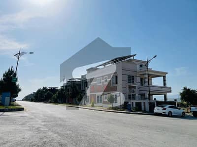 بحریہ انکلیو - سیکٹر سی 2 بحریہ انکلیو,بحریہ ٹاؤن,اسلام آباد میں 9 مرلہ رہائشی پلاٹ 1.35 کروڑ میں برائے فروخت۔