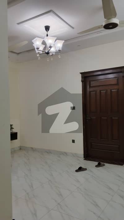 Upper Floor Separate Entrance 6 Marla For Rent