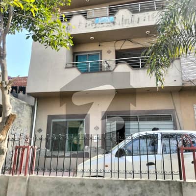 مرغزار آفیسرز کالونی لاہور میں 6 کمروں کا 5 مرلہ مکان 2.1 کروڑ میں برائے فروخت۔