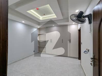 1 Bedroom Luxury Brand New Apartment For Rent