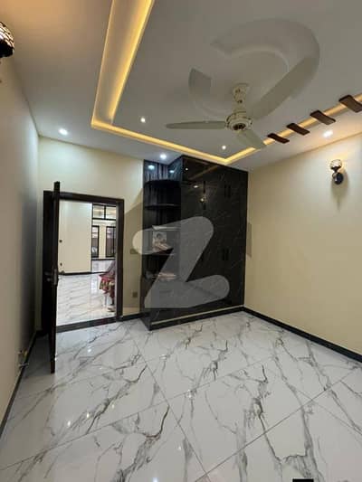 Second Floor Mumty Rooms For Rent Available In I-11 2 Islamabad